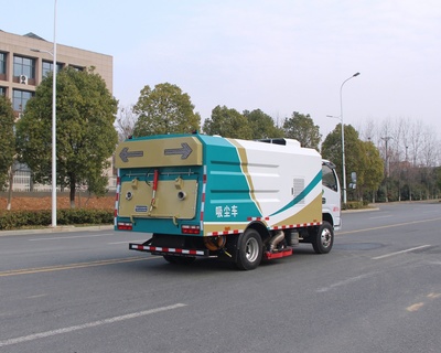 東風多利卡小型吸塵車國六3308軸距后置吸塵帶滾刷