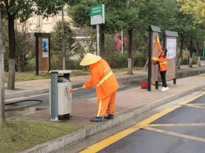 雨花環衛開啟“美顏”,精細保潔省花木博覽會