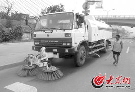 多功能道路清洗車亮相泉城