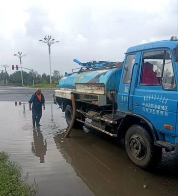 強(qiáng)化雨后清掃保潔 保障道路環(huán)境衛(wèi)生