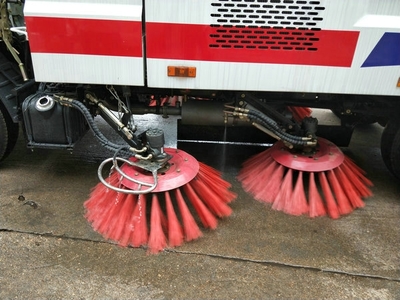 內(nèi)蒙古5方國(guó)六道路清掃車(chē)哪有賣(mài)