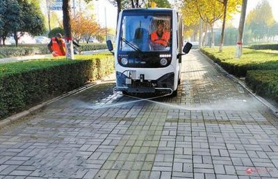 加強道路保潔 改善空氣質量