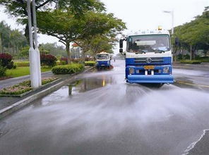 廈門街頭現(xiàn)“洗路神器”，136條主次干道試點(diǎn)推進(jìn)城市保潔新模式