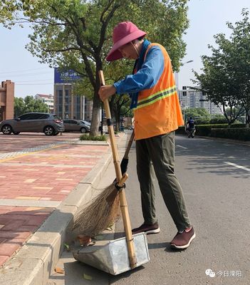 愛心倡議|關愛環衛工人，從一瓶水開始！